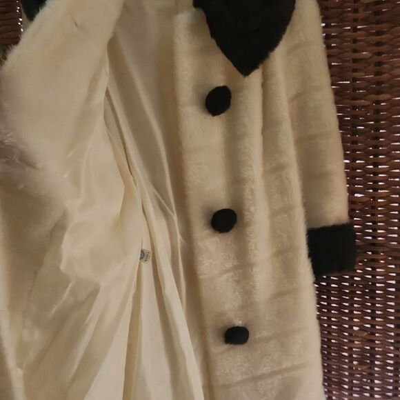 Vintage Sears Chic Faux Fur Coat with Black Accents - Picture 2 of 12